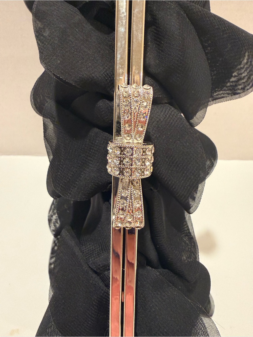 Elegant Black Ruffled Chain-Handle Clutch with Crystal Detail - Picture 14 of 15